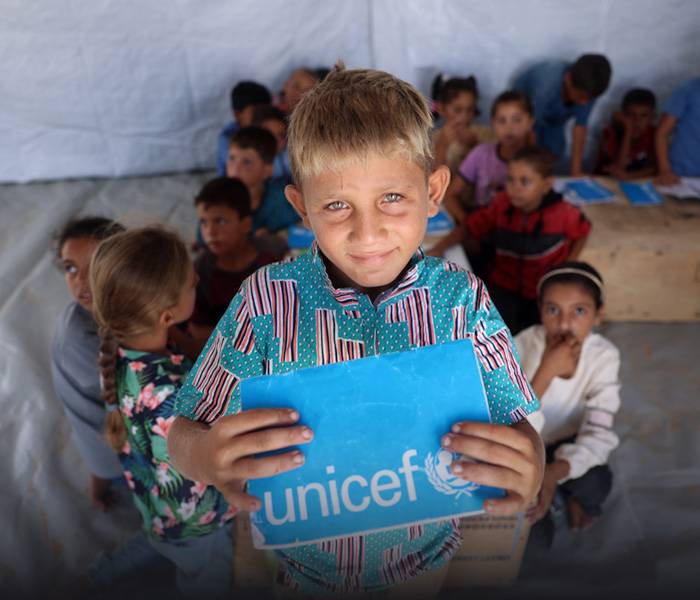 "Soy desplazado del norte de Gaza al sur. Aprendí lecciones y mejoré mi inglés. Espero que podamos regresar al norte para que, cuando crezca, pueda recibir una buena educación”. Ibrahim, 10 años