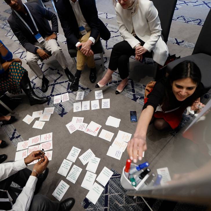 UNICEF trabajamos con organizaciones locales Imagen de trabajo en equipo